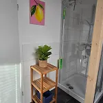Zentrale Wohnung, Haustiere- Und Kinderfreundlich