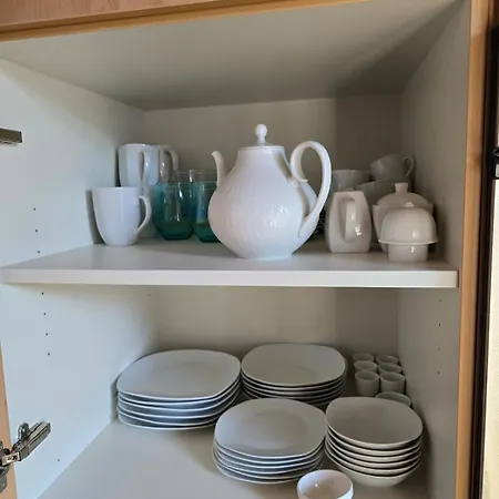 Zentrale Wohnung, Haustiere- Und Kinderfreundlich *