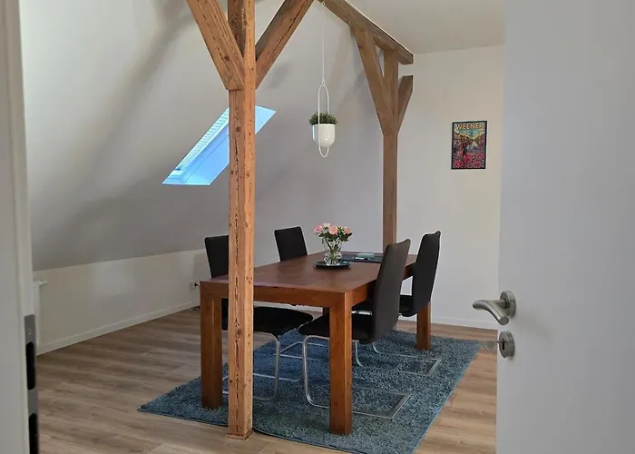 Zentrale Wohnung, Haustiere- Und Kinderfreundlich * Weener