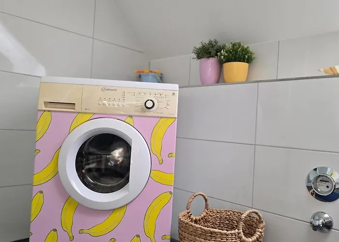 Zentrale Wohnung, Haustiere- Und Kinderfreundlich * Weener