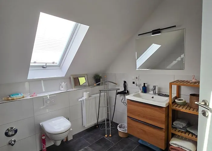 Zentrale Wohnung, Haustiere- Und Kinderfreundlich * Weener