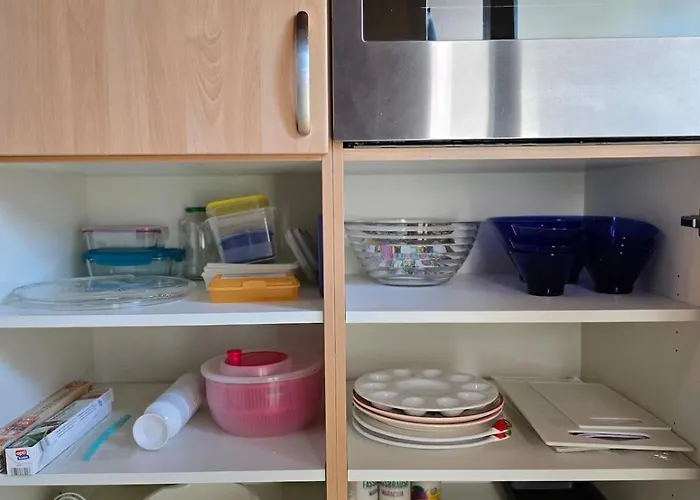 Zentrale Wohnung, Haustiere- Und Kinderfreundlich * Weener